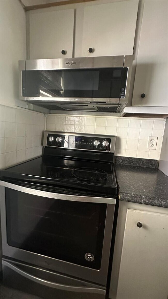 Photo - 4163 SW 67th Ave Unit 211