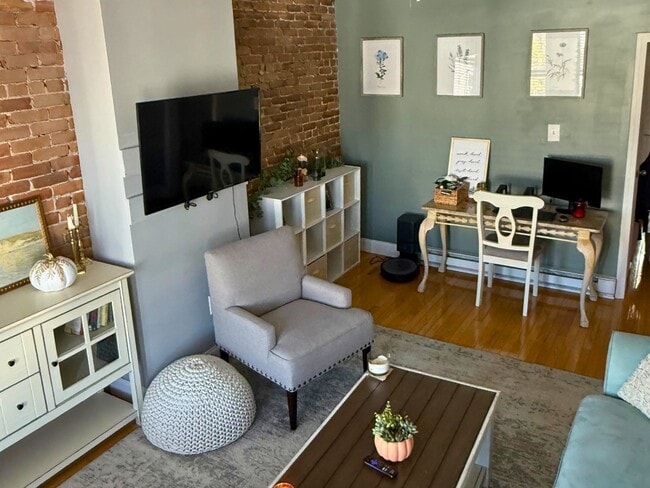 Photo - 265 Lexington St Unit 4