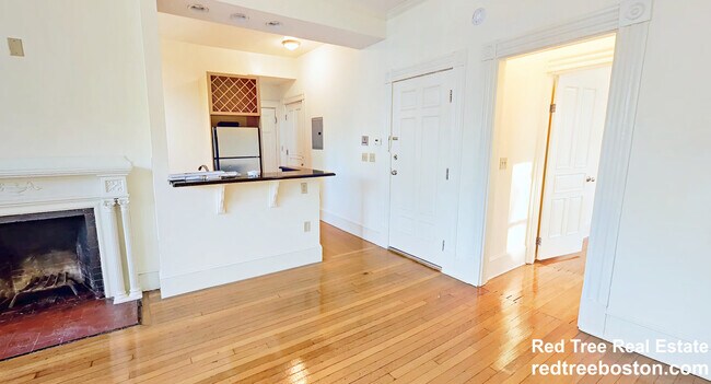 Photo - 197 Commonwealth Ave