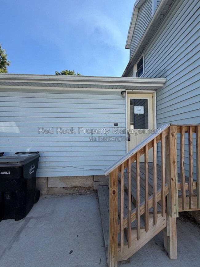 1311 W Jackson St