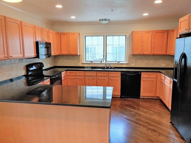 Photo - 19 Chatham Way