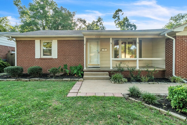 Photo - 5230 S Marion Ave