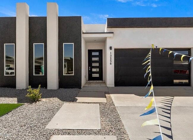 Building Photo - 13256 Coldham St