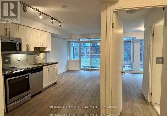 Photo - 525 Adelaide St W Unit 622