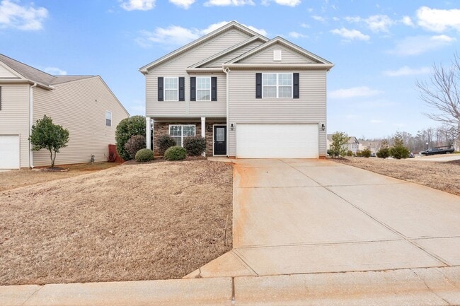Photo - 4 bedroom, 2.5 bathroom home located in Piedmont, SC