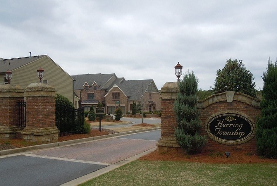 Community - 1080 Township Cir (Alpharetta, GA)