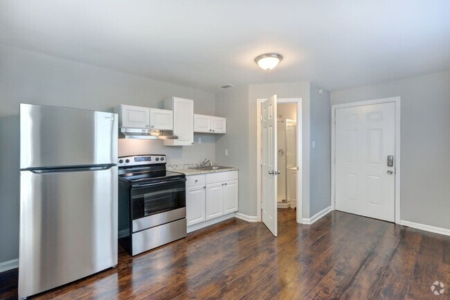 Building Photo - 2215 Unit B Rental