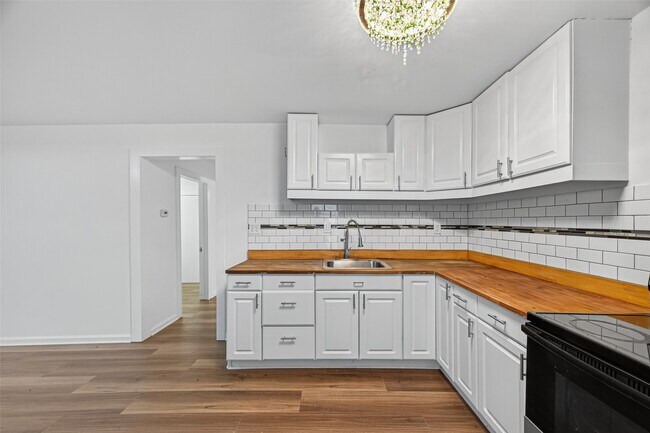 Photo - 105 Clear Lake Rd Unidad A