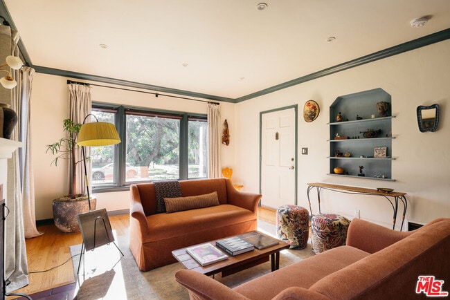 Photo - 11523 Albers St