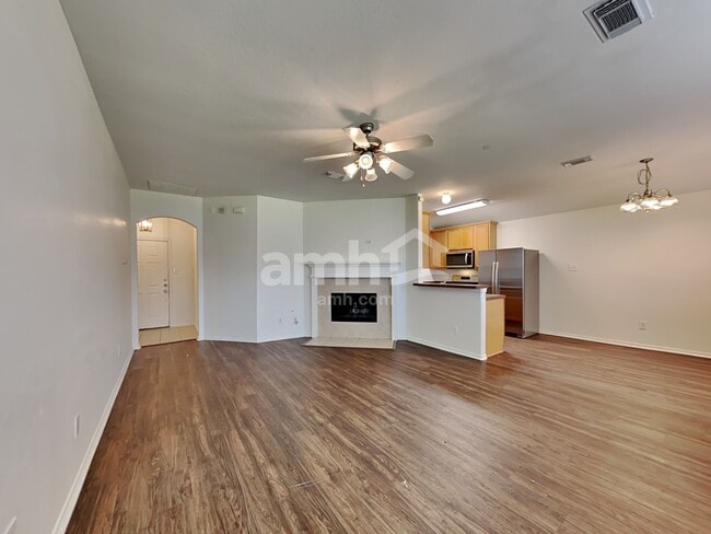 Photo - 202 Splintered Arrow Dr