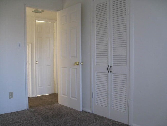 Photo - 2501 Indiana St SW