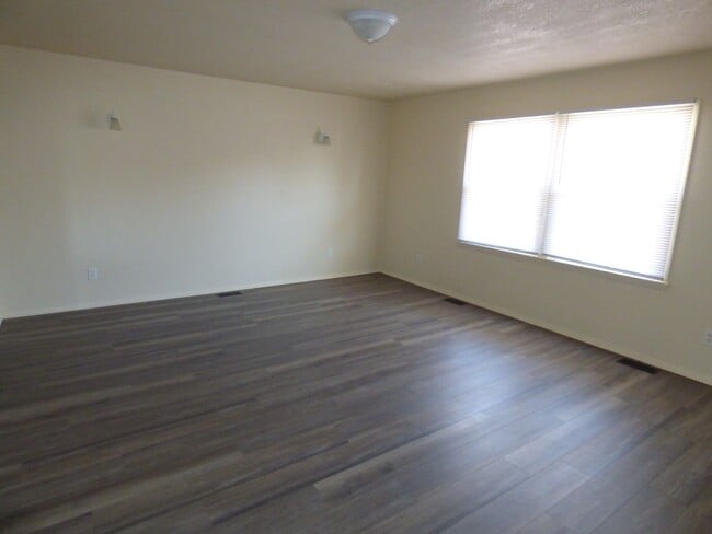 Photo - 6914 Autumn View Dr