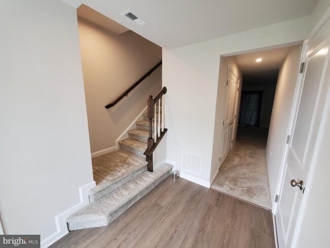 Photo - 31 Roundstone Run