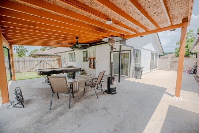 Photo - 4606 Meadowood Dr