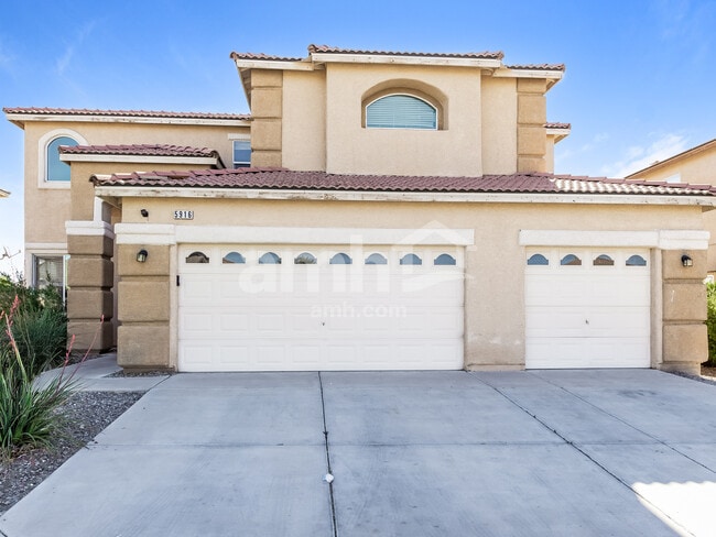 Building Photo - 5916 Tipperary St