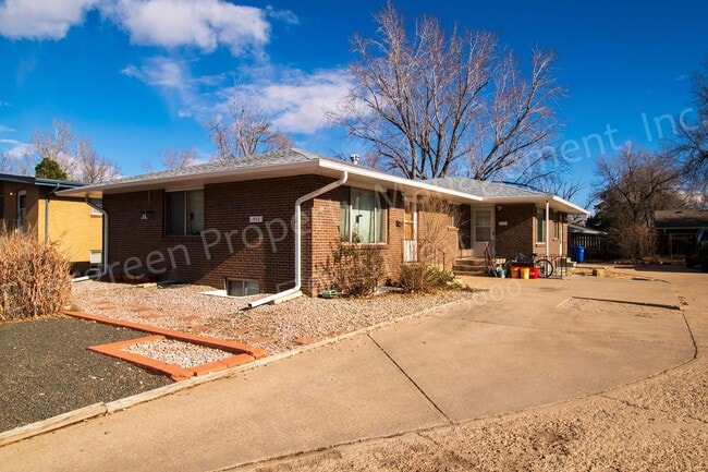 Building Photo - 1112 Alford St Unit #3