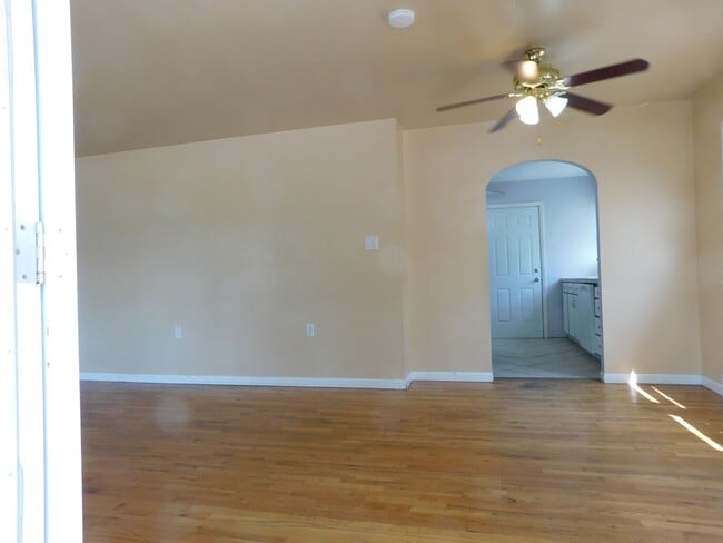 Building Photo - 1340 Orchard Ave Unit A