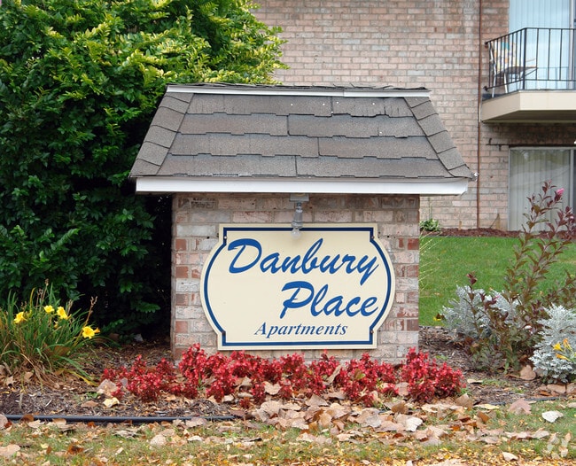 Danbury Place Apartments Grand Rapids, MI