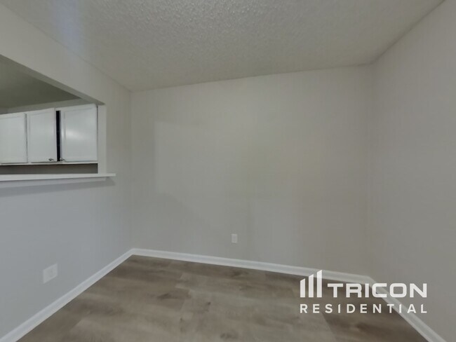 Photo - 522 Harmony Dr