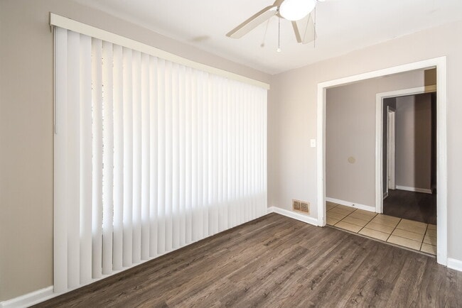 Photo - 1642 Pine Cir