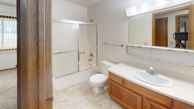 Photo - 2738 Gateway Ave Unit 11