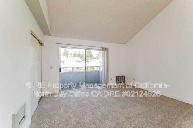 Photo - 629 Racquet Club Cir