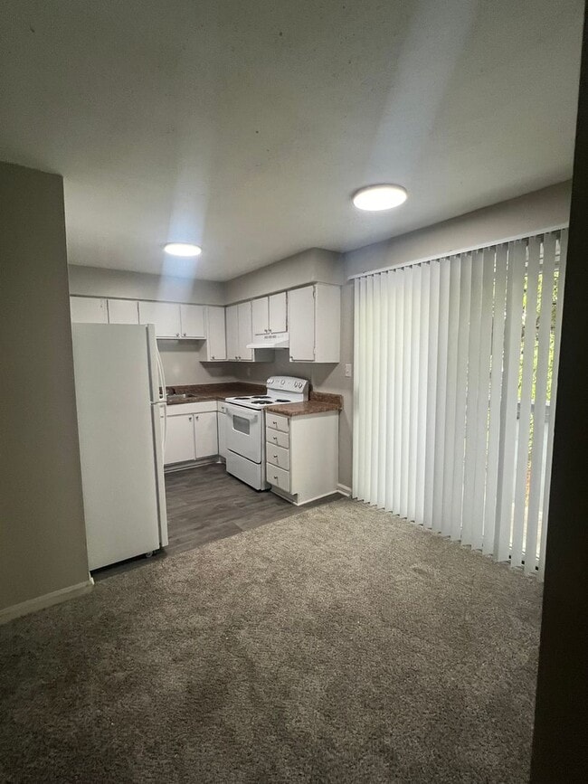 Photo - Spacious One Bedroom Unit