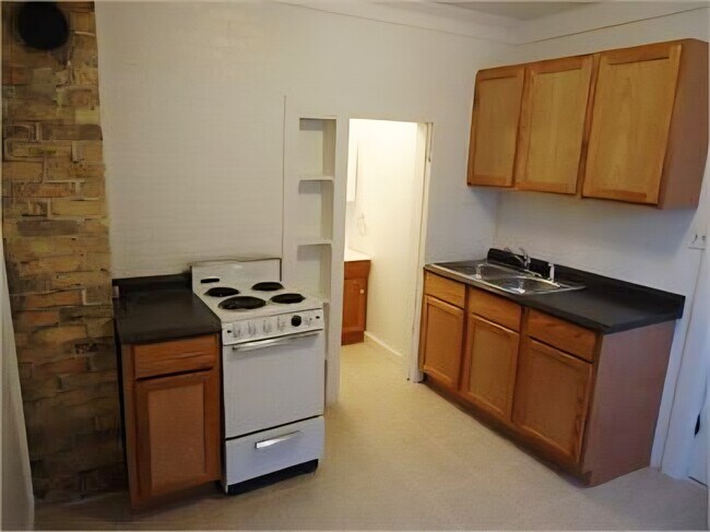 115 3rd St S