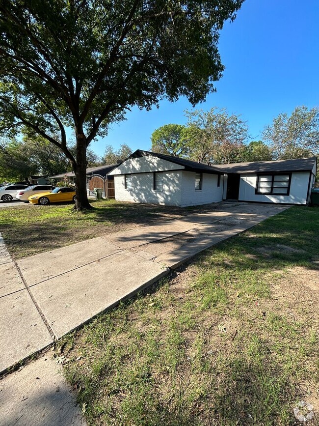 Building Photo - 1406 Connally Terrace Rental