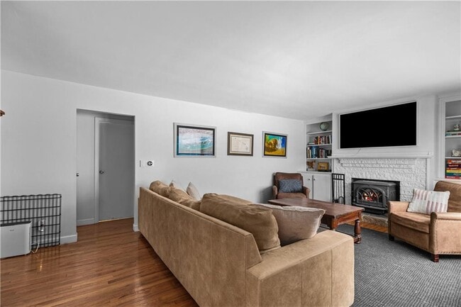 Photo - 161 Mitchell's Ln