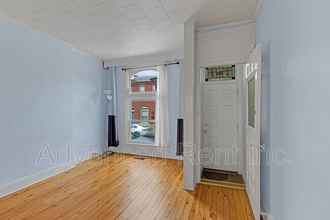 Photo - 415 S Robinson St