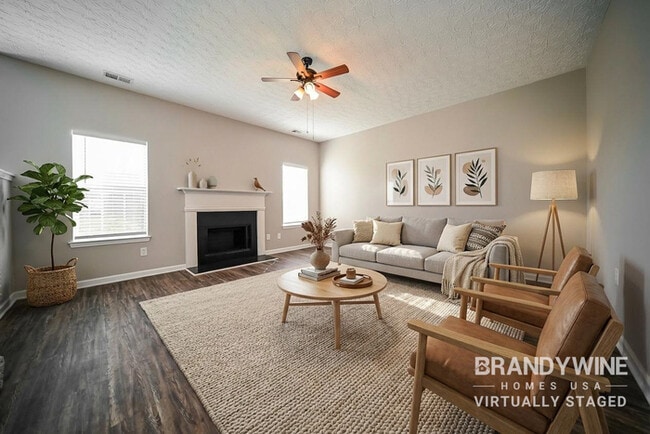 Photo - 801 Lake Chase