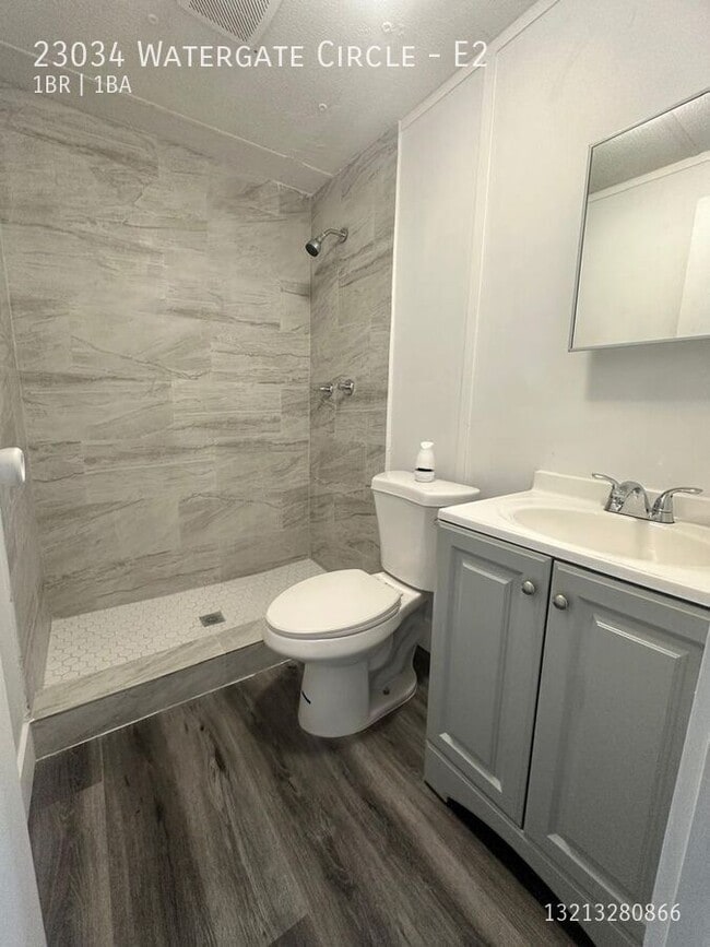 Photo - 23034 Watergate Cir Unidad E2