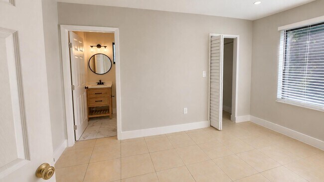 Photo - 6220 SW 27th St Unit 3