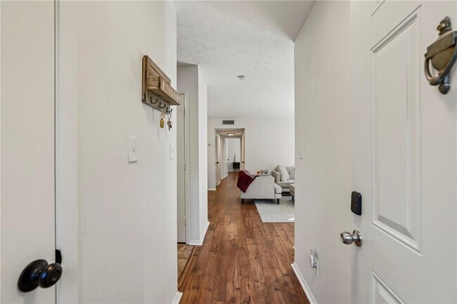 Photo - 1602 Cumberland Ct SE