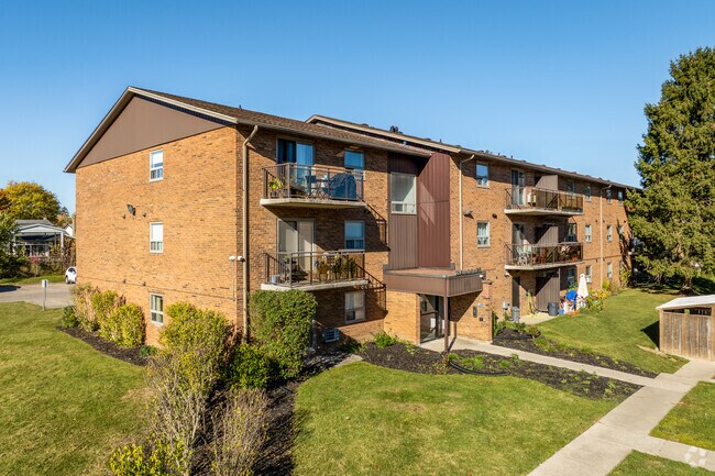 Building Photo - The Boardwalk