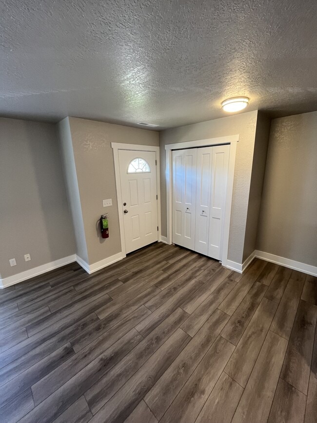 Photo - 2852 Green Meadow Dr