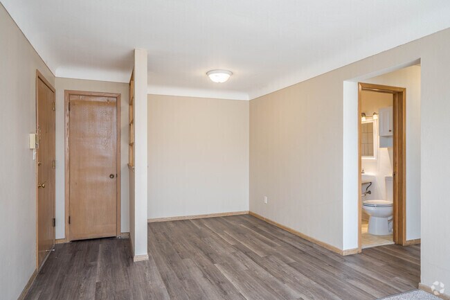 2BR,1BA - 726SF - Living Room