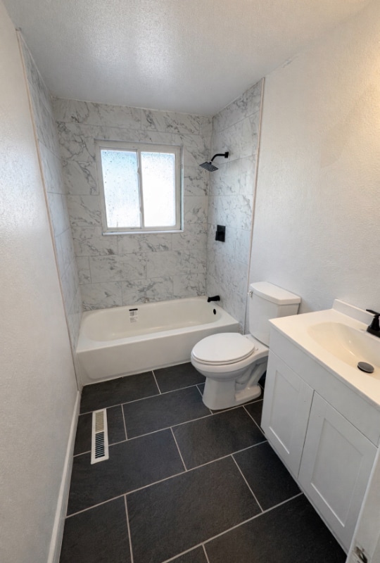 Photo - 203 University Dr