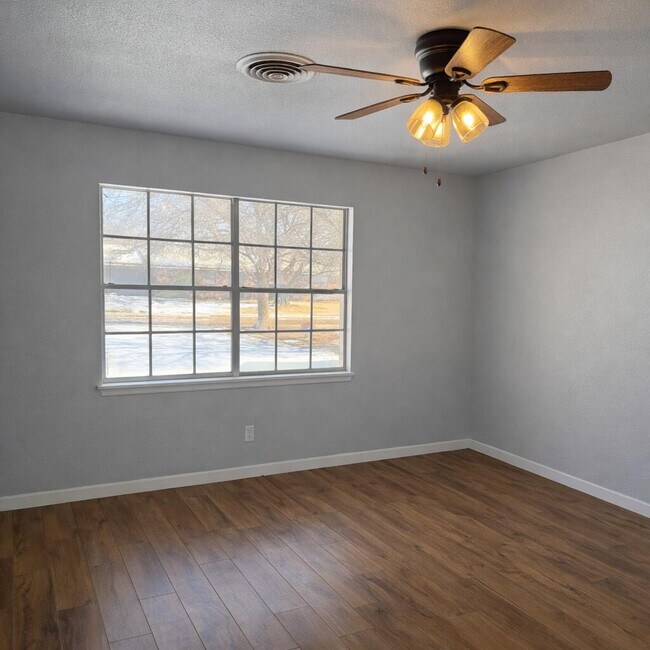 Photo - 1415 Holliday