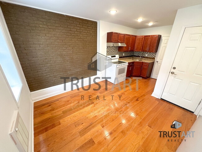 Building Photo - 2025 N 4th St Unit 2A