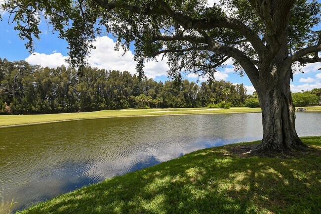 20 Plantation Dr Unit 101