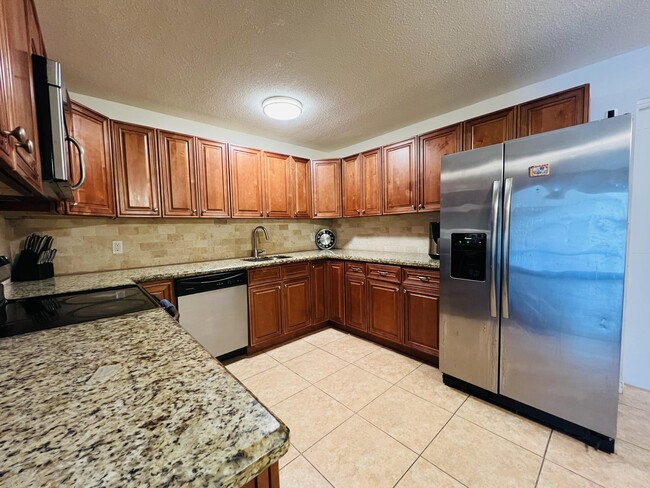 Photo - 5678 Silvian Rd House