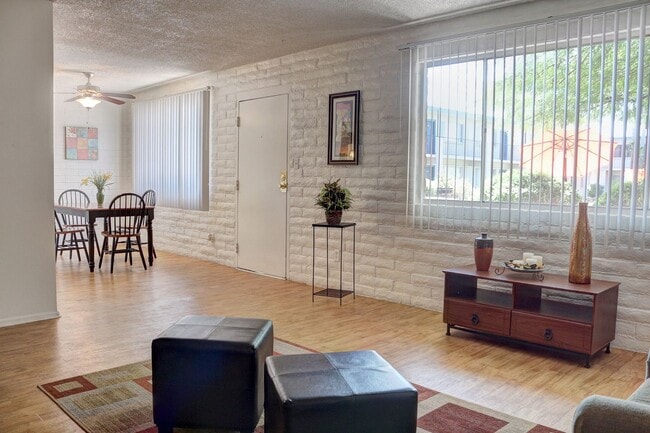 Photo - Catalina Vista