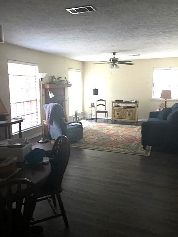 Photo - 2402 Sycamore Ave Unit B3