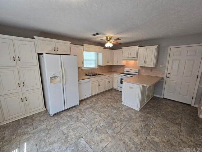 Photo - 79 Sycamore Cir