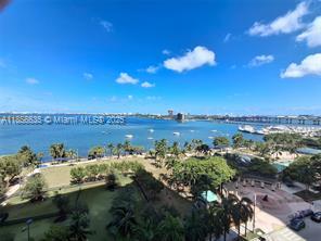 Photo - 1800 N Bayshore Dr