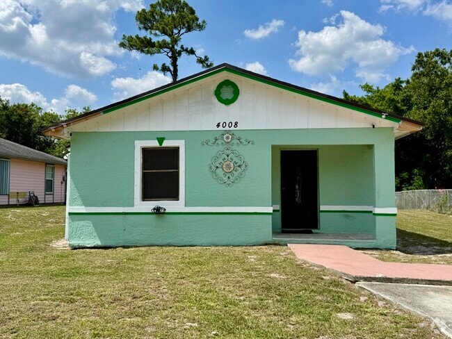 Building Photo - 4008 Ave I Rental