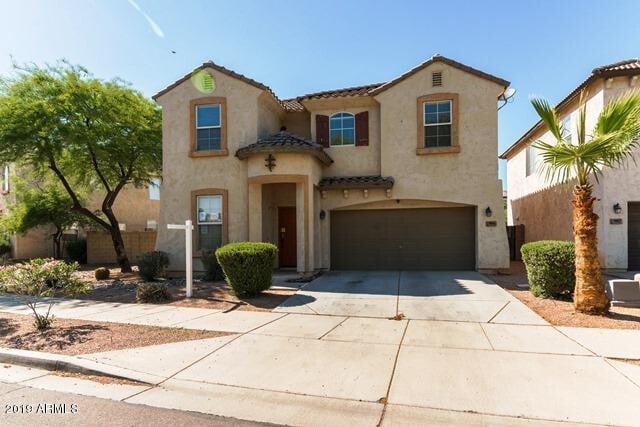 Building Photo - Gorgeous 4 Bed West Phoenix home opposite huge community park ++ New Carpet & New Paint!!