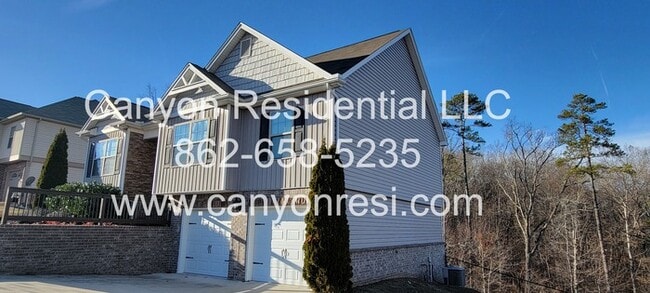 Nice Sized 4 Bed 3 Bath home in great location!